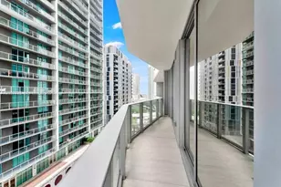 77 SE 5th, Miami, FL 33131 - Photo 13