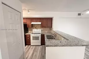 655 SW 111th Way, Pembroke Pines, FL 33025 - Photo 13