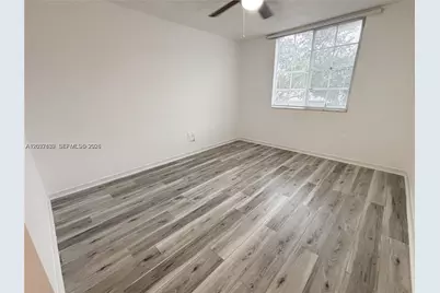 655 SW 111th Way #201, Pembroke Pines, FL 33025 - Photo 9