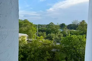 7801 NE 4th Ct, Miami, FL 33138 - Photo 37