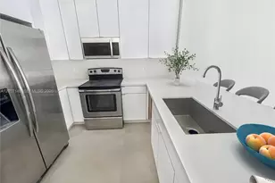 10754 NW 85th Terrace, Doral, FL 33178 - Photo 3