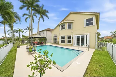 18443 NW 13th St, Pembroke Pines, FL 33029 - Photo 27
