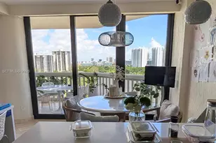 2000 Island Blvd, Aventura, FL 33160 - Photo 11