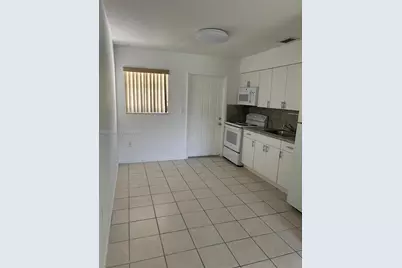 1923 SW 99th Ter, Miramar, FL 33025 - Photo 5