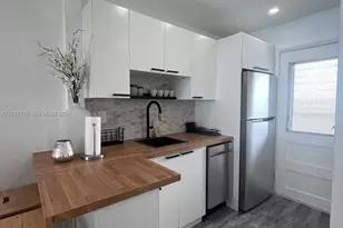 2910 Point E Dr, Aventura, FL 33160 - Photo 25