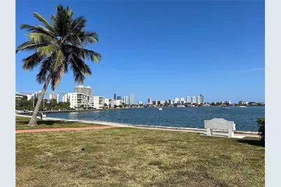 2910 Point East Dr #M609, Aventura, FL 33160 - Photo 23
