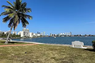 2910 Point E Dr, Aventura, FL 33160 - Photo 23