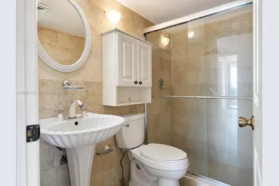1925 Brickell Ave #D-1808, Miami, FL 33129 - Photo 23