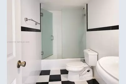 1925 Brickell Ave #D-1808, Miami, FL 33129 - Photo 43