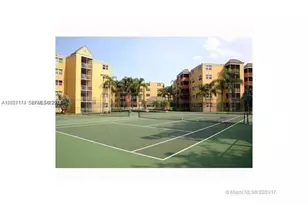 8215 Lake Dr, Doral, FL 33166 - Photo 17
