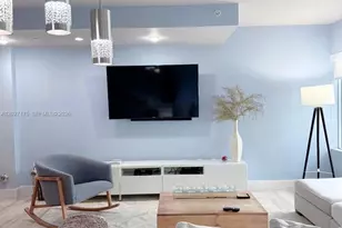 2135 Washington Ct, Miami Beach, FL 33139 - Photo 15