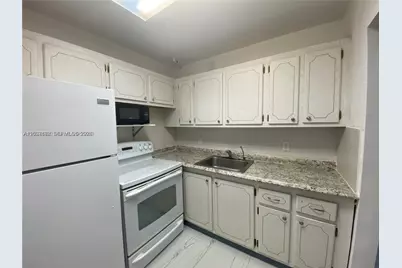 111 Tilford F #111, Deerfield Beach, FL 33442 - Photo 5
