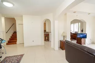 14372 NW 83rd Ave, Miami Lakes, FL 33016 - Photo 9