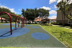 11700 SW 1st St, Pembroke Pines, FL 33025 - Photo 37