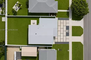6748 SW 38th St, Miami, FL 33155 - Photo 5