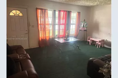 1100 NW 110th St, Miami, FL 33168 - Photo 29