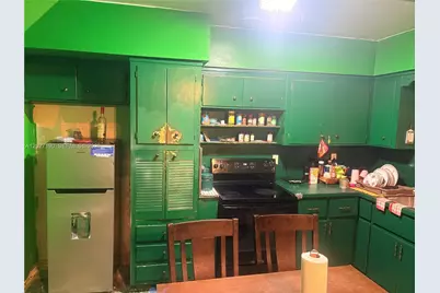 1100 NW 110th St, Miami, FL 33168 - Photo 23