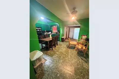 1100 NW 110th St, Miami, FL 33168 - Photo 27