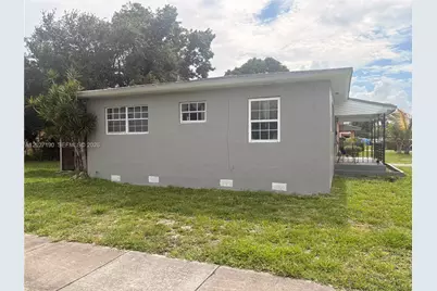 1100 NW 110th St, Miami, FL 33168 - Photo 5