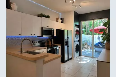 160 SW 16th Ave, Homestead, FL 33030 - Photo 9