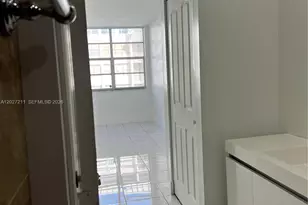 16710 NE 9th Ave, North Miami Beach, FL 33162 - Photo 11