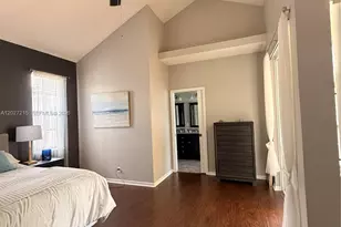 300 Cameron Dr, Weston, FL 33326 - Photo 5