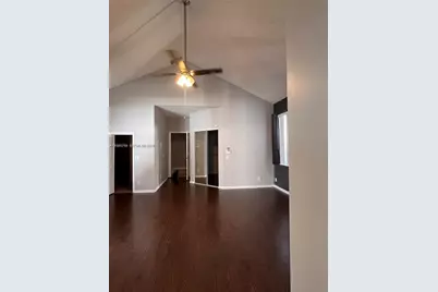 300 Cameron Dr, Weston, FL 33326 - Photo 23