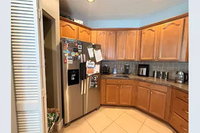 300 Cameron Dr, Weston, FL 33326 - Photo 13