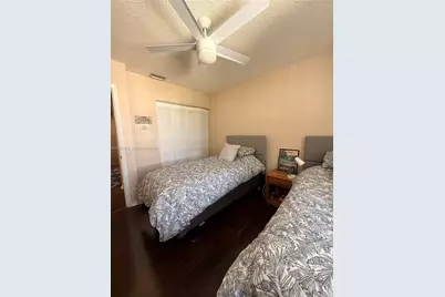 300 Cameron Dr, Weston, FL 33326 - Photo 21