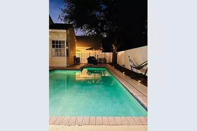300 Cameron Dr, Weston, FL 33326 - Photo 15