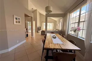 300 Cameron Dr, Weston, FL 33326 - Photo 15
