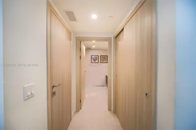 1000 Brickell Plz #3705, Miami, FL 33131 - Photo 11