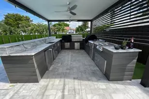 1252 Coral Ln, Hollywood, FL 33019 - Photo 21