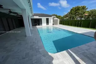 1252 Coral Ln, Hollywood, FL 33019 - Photo 23