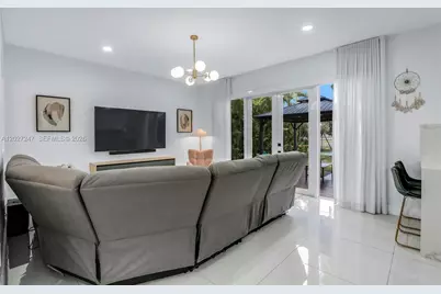 156 SE 22nd Ter, Homestead, FL 33033 - Photo 13