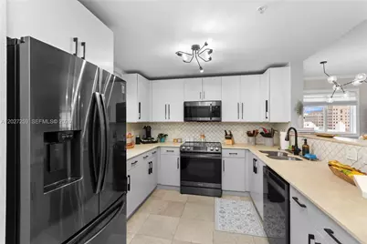 10 Aragon Ave #1106, Coral Gables, FL 33134 - Photo 7