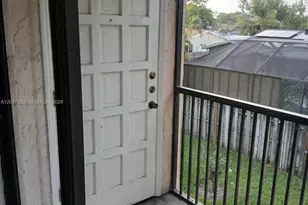 9141 NW 1st Ct, Pembroke Pines, FL 33024 - Photo 7