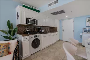 19201 Collins Ave, Sunny Isles Beach, FL 33160 - Photo 31