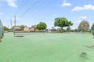 1502 NW 90th Way, Pembroke Pines, FL 33024 - Photo 43