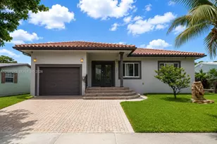 1101 NE 2nd St, Hallandale Beach, FL 33009 - Photo 1