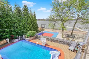 30 Aviva Ct, New York, NY 10307 - Photo 7