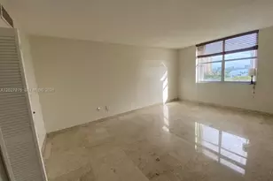 11111 Biscayne Blvd, Miami, FL 33181 - Photo 17