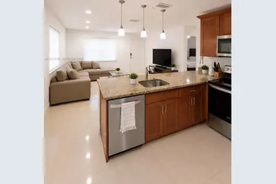 901 NE 2nd St, Hallandale Beach, FL 33009 - Photo 11