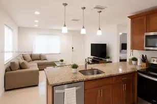 901 NE 2nd St, Hallandale Beach, FL 33009 - Photo 11