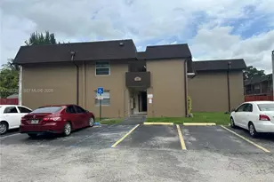 890 SW 129th Pl, Miami, FL 33184 - Photo 1