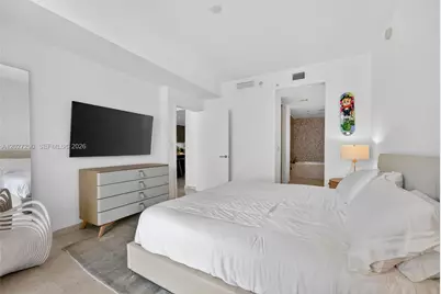 88 SW 7th St #2408, Miami, FL 33130 - Photo 11