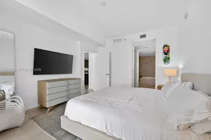 88 SW 7th St, Miami, FL 33130 - Photo 11