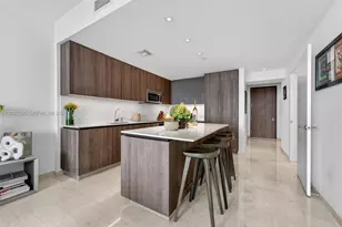 88 SW 7th St, Miami, FL 33130 - Photo 9