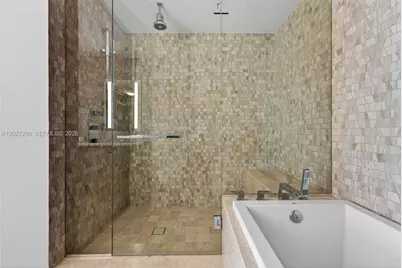 88 SW 7th St #2408, Miami, FL 33130 - Photo 13