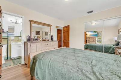 1900 NW 131st St, Miami, FL 33167 - Photo 23